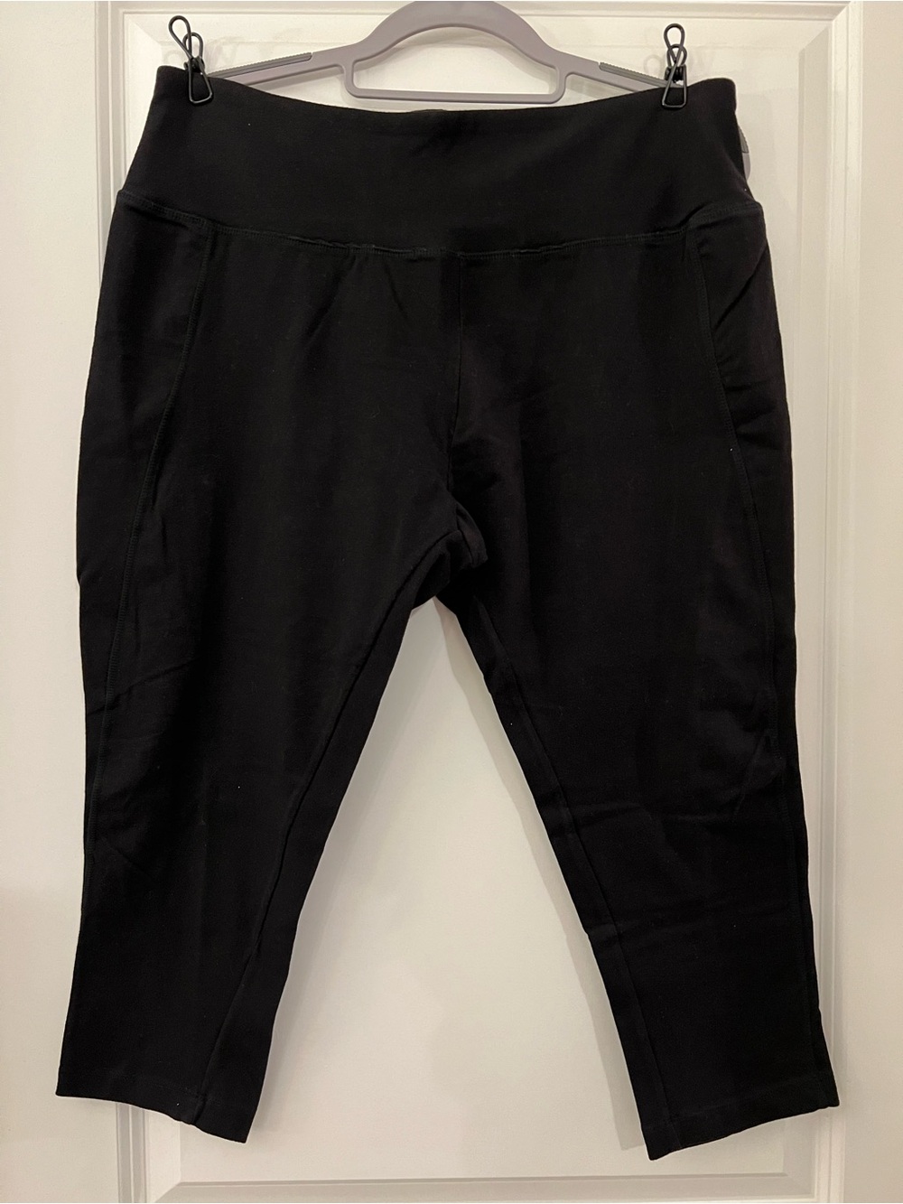 Marika Magic Black Women’s Yoga/Workout Stretch Capris